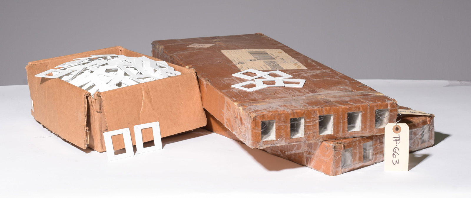 (3) Boxes and (1) Bag of Pakon slide frames: Item: (3) Boxes and (1) Bag of Pakon slide frames Brand: Pakon Model/Serial Number: