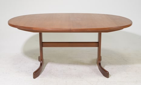 Oval Mid Century Teak Dining Table By G-Plan