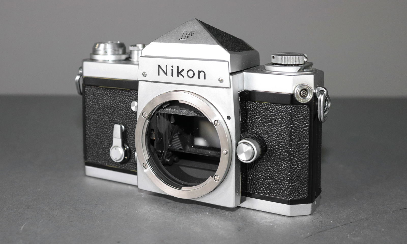 Nikon F Film Camera Body: Item: Nikon F Film Camera BodyBrand: NikonModel/Serial Number: 6953419