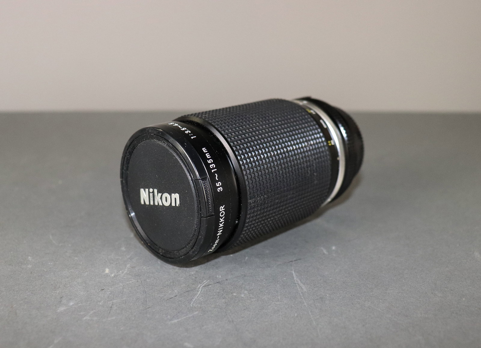 Zoom-Nikkor 35-135mm 1:3.5-4.5: Item: Zoom-Nikkor 35-135mm 1:3.5-4.5 Brand: Nikon Model/Serial Number: 275569