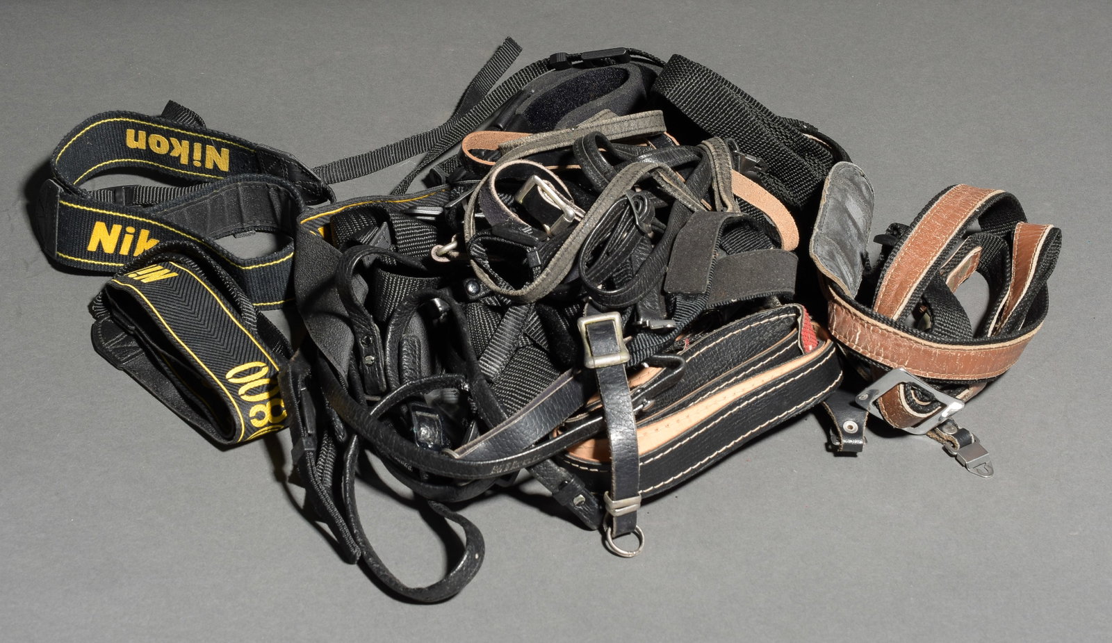 Bag of Straps: Item: Bag of Straps Brand: Model/Serial Number: