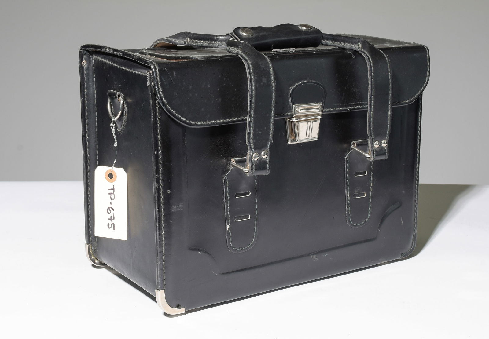 Black Leather Compartment Case: Item: Black Leather Compartment Case Brand: Model/Serial Number: