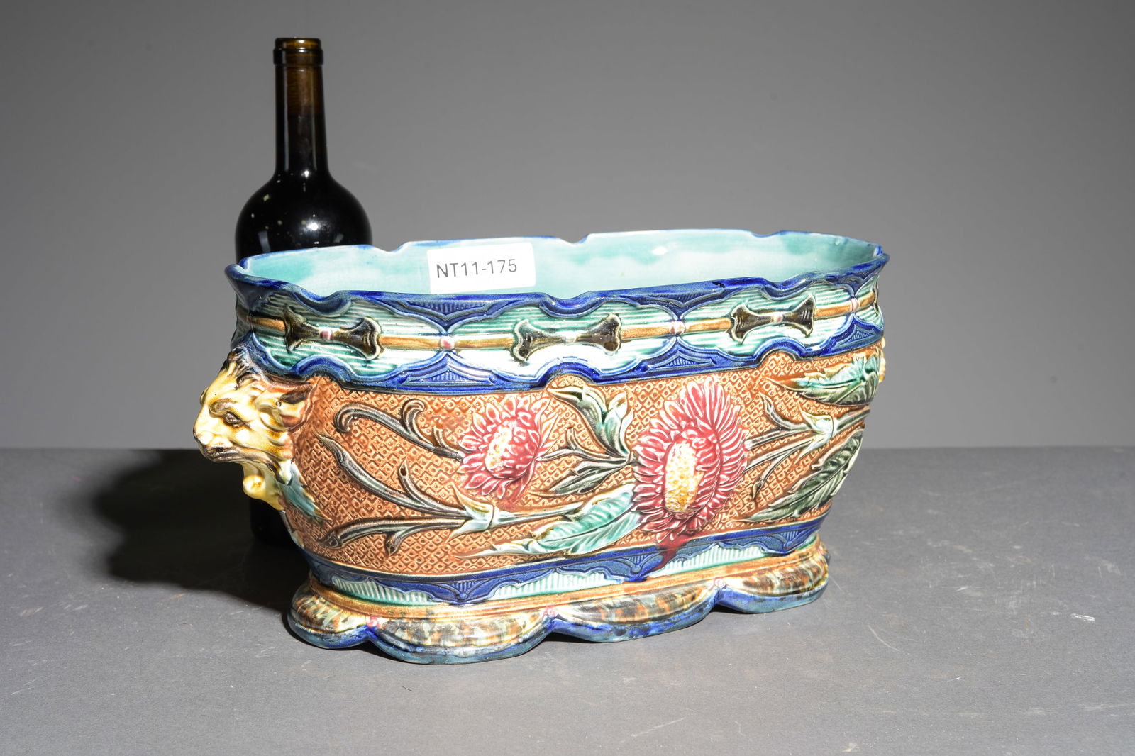 Wasmuel Majolica Planter / Jardiniere (1 of 5)