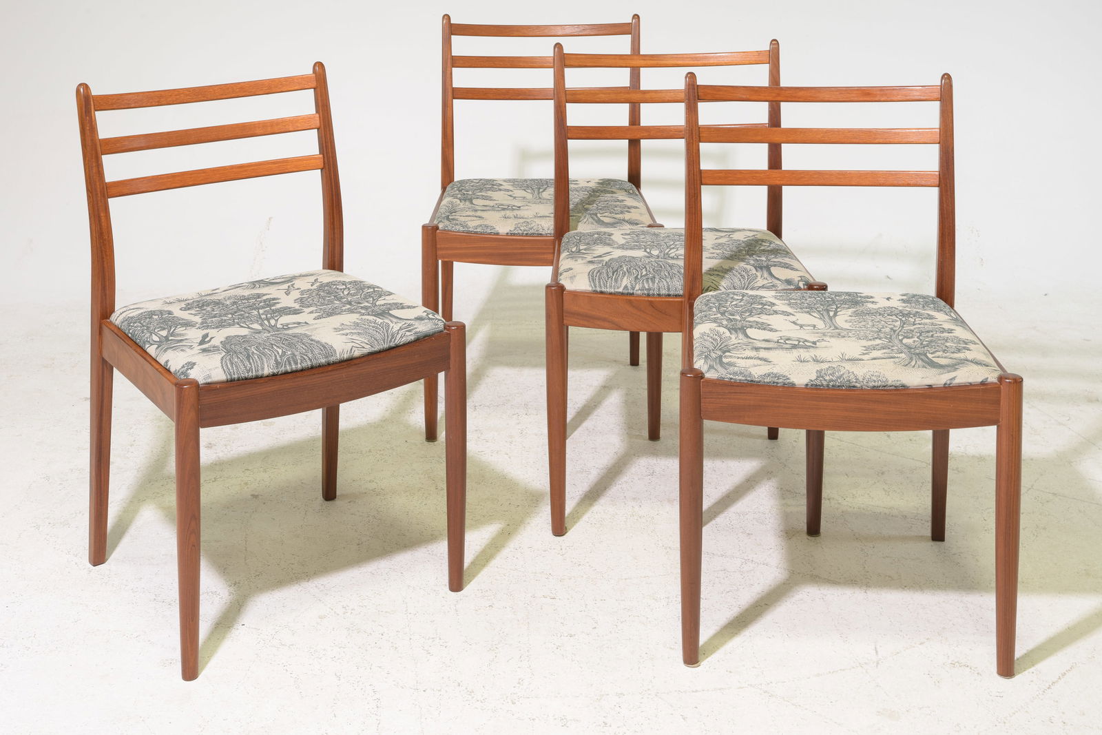 4 Mid Century Modern Ladder Back Chairs - Gplan (1 of 6)