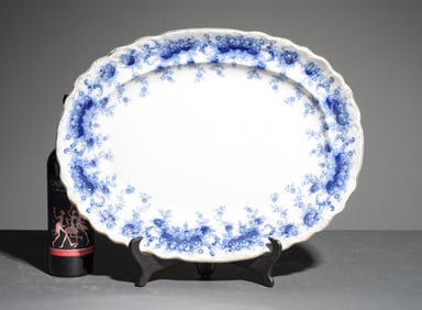 Flo Blue & White Platter with Gold Flecked Edge