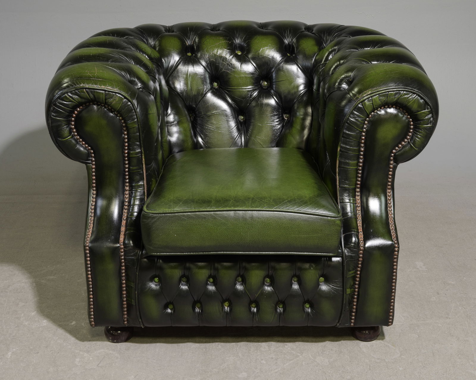 British Green Leather Chesterfield Club Chair: British Green Leather Button Tufted Chesterfield Club Chair - 32 in tall x 45 x 37 with a seat height of 16.5 inches
