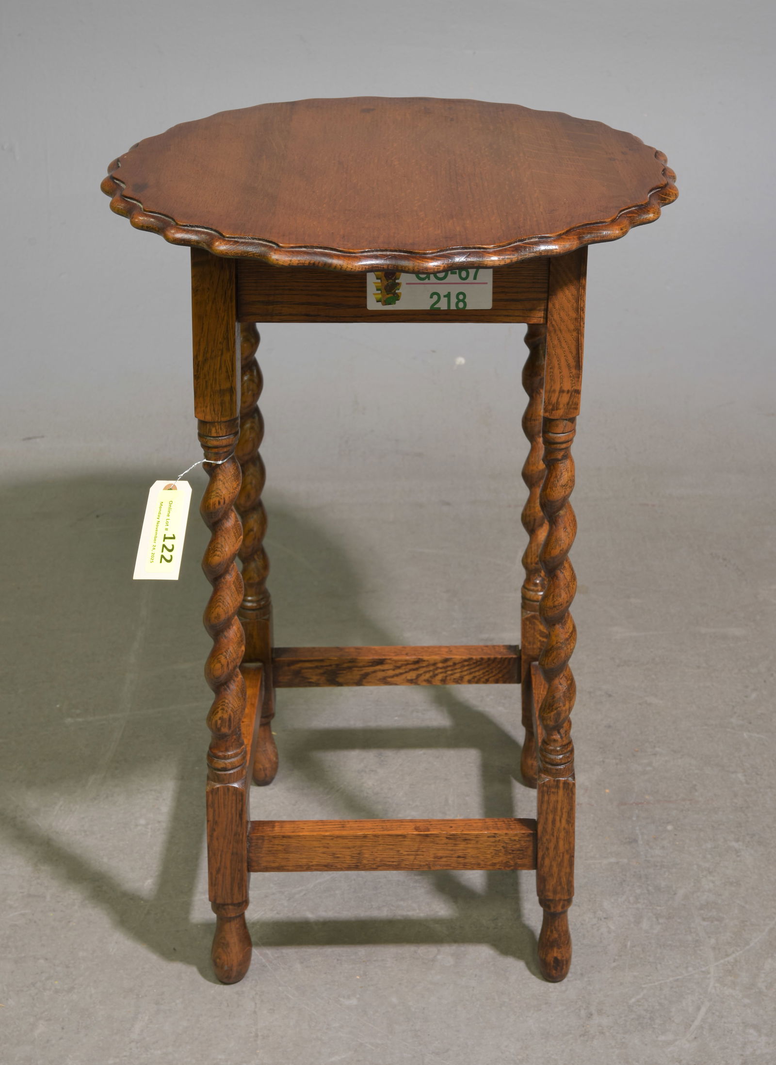 British Oak Barley Twist Lamp Table #2 (1 of 3)