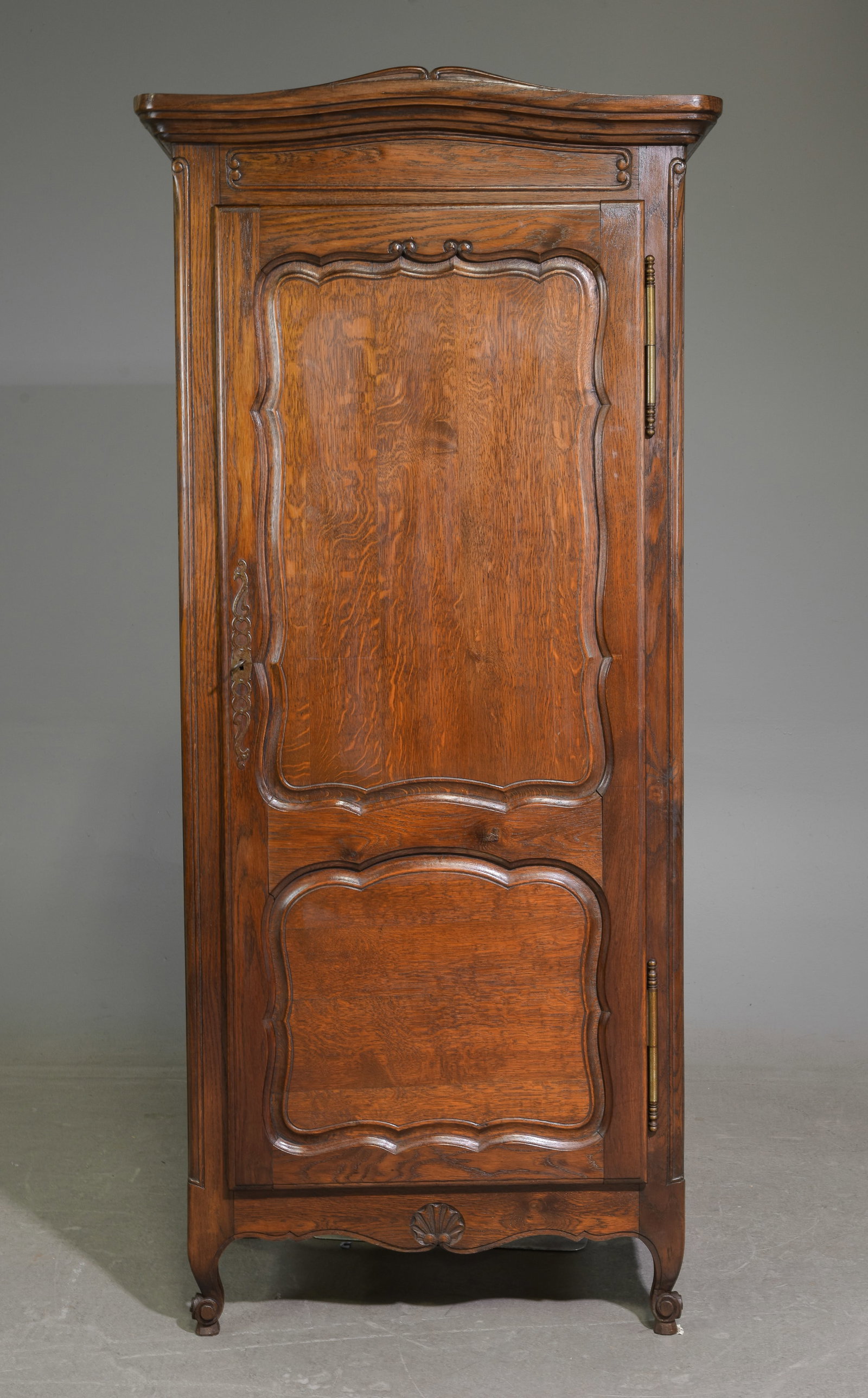 Louis XV Style Oak Bonnetiere / Robe: French Louis XV Style Oak Bonnetiere / Robe - 70.5 in tall x 32 x 19