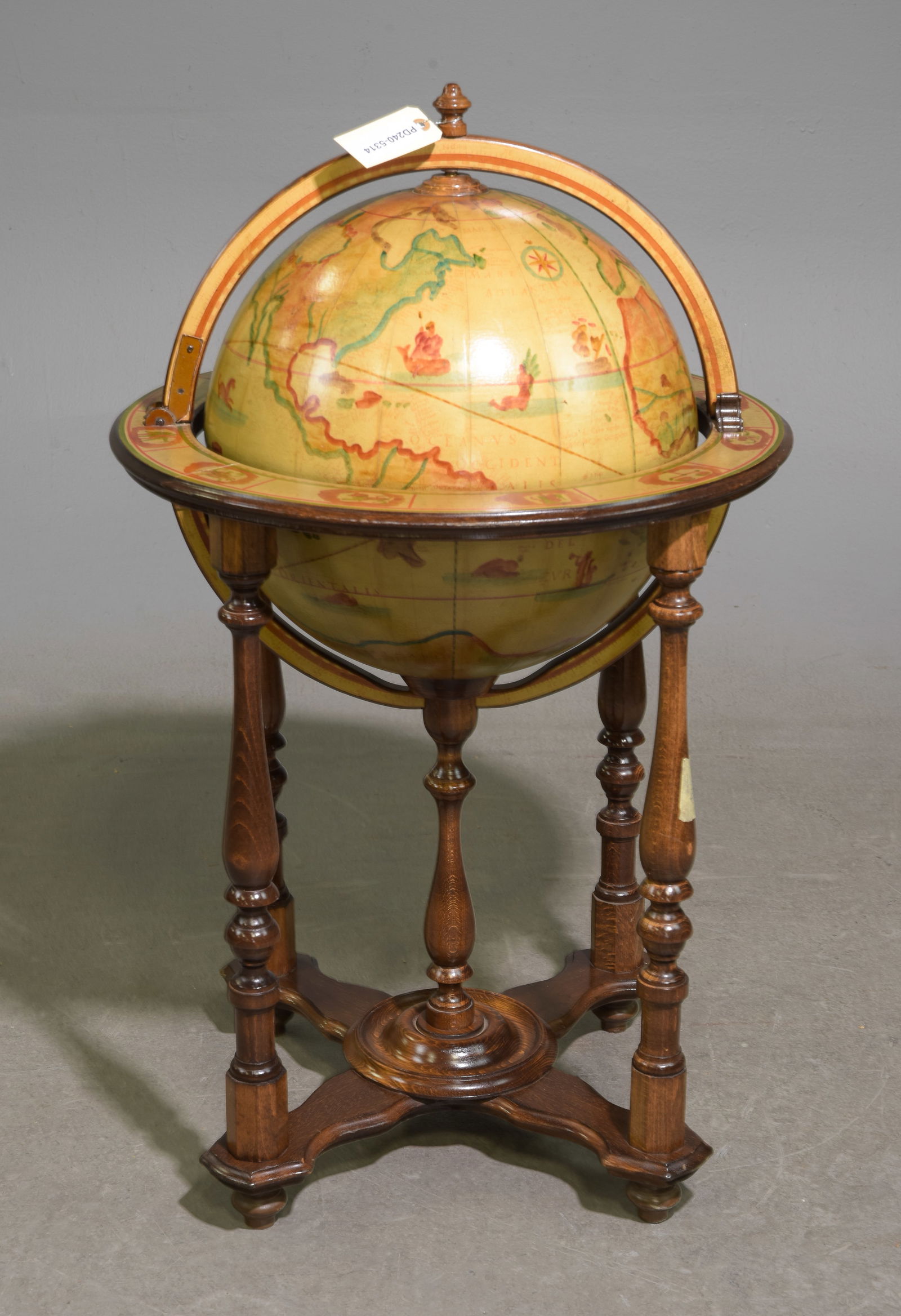 French Globe Bar / Cocktail Cabinet (1 of 4)