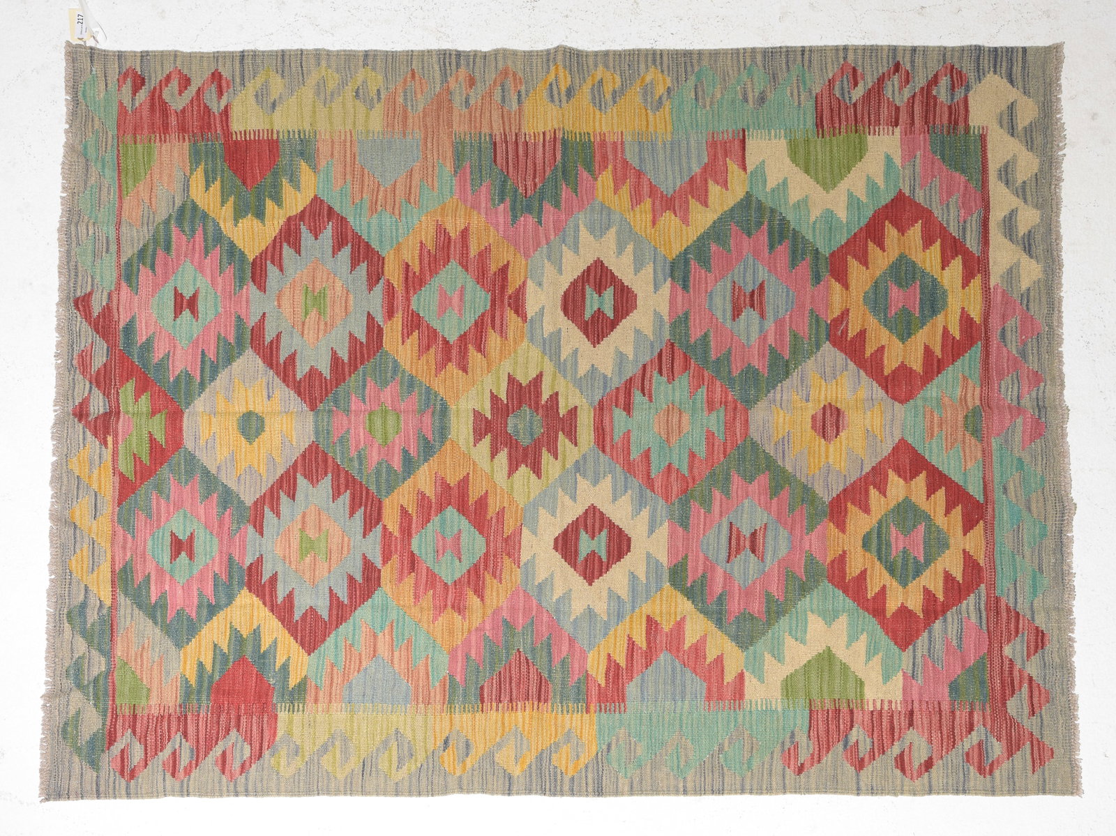 Hand Knotted Kilim Rug - 6'6 x 4'10: Hand Knotted Kilim Rug - 6'6 x 4'10