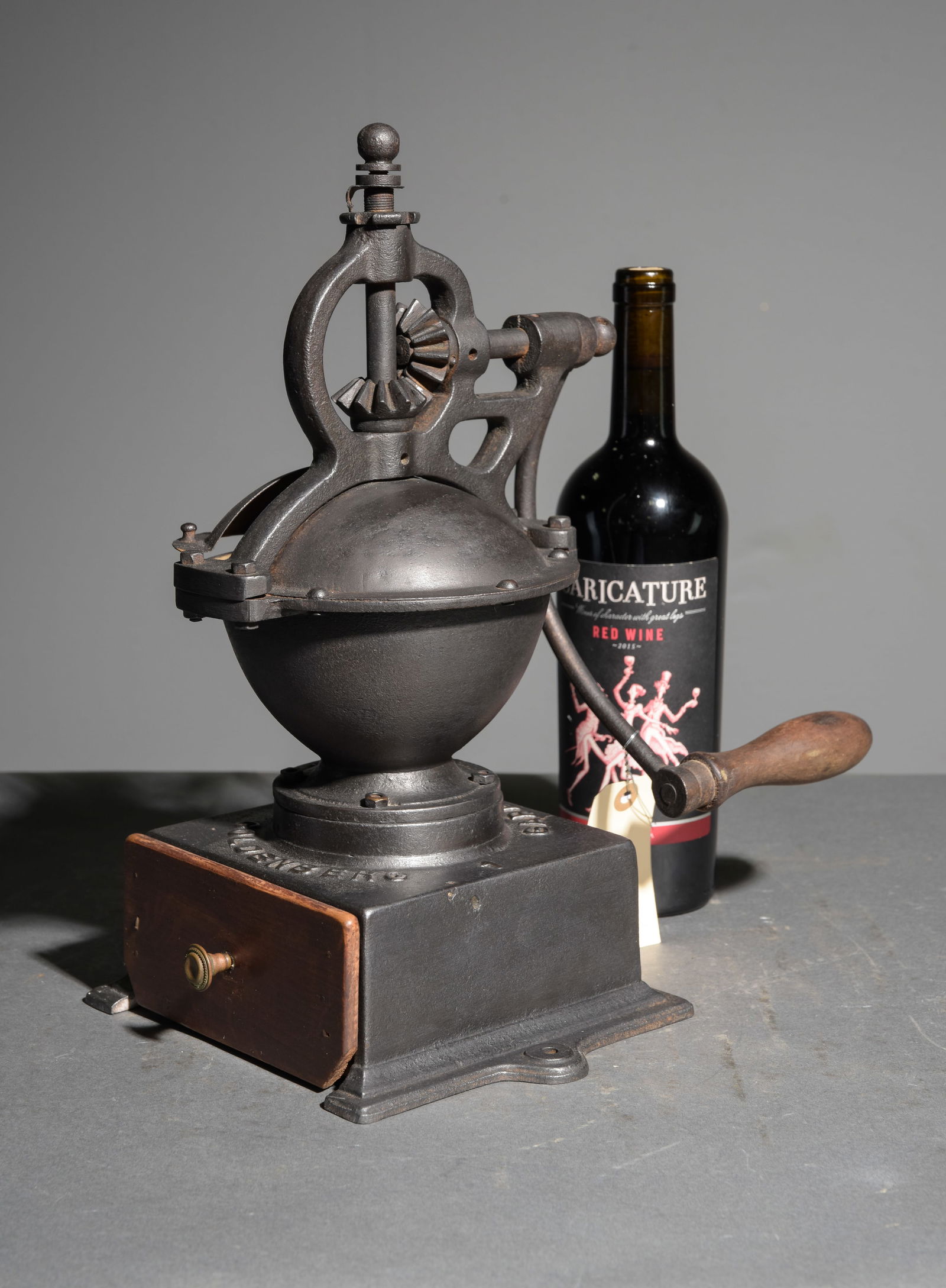 French Cast Iron Coffee / Bean Grinder #2 (1 of 4)