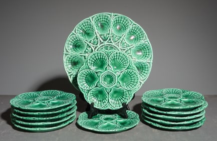 13pc Green Scallop Plate Set - Platter & 12 Plates