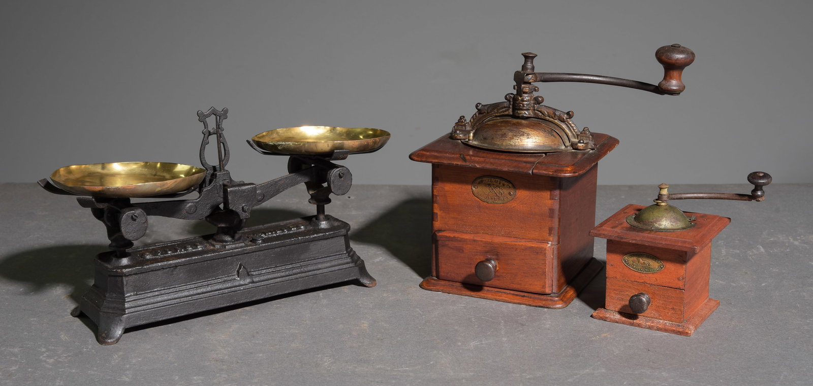 3pcs - French Balance Scale, Pepper Mill, Etc. (1 of 4)