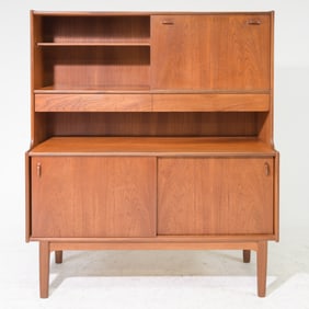 Mid Century Modern Cocktail Cabinet - Nathan
