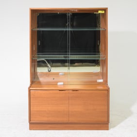 Mid Century Modern Cocktail Cabinet - Turnidge