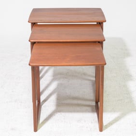 Mid Century Modern Nest of 3 Tables