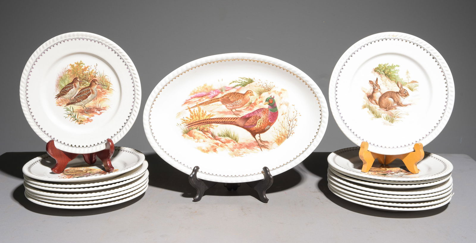 18pc French Hunt Plate Set - Platter & 17 Plates (1 of 5)