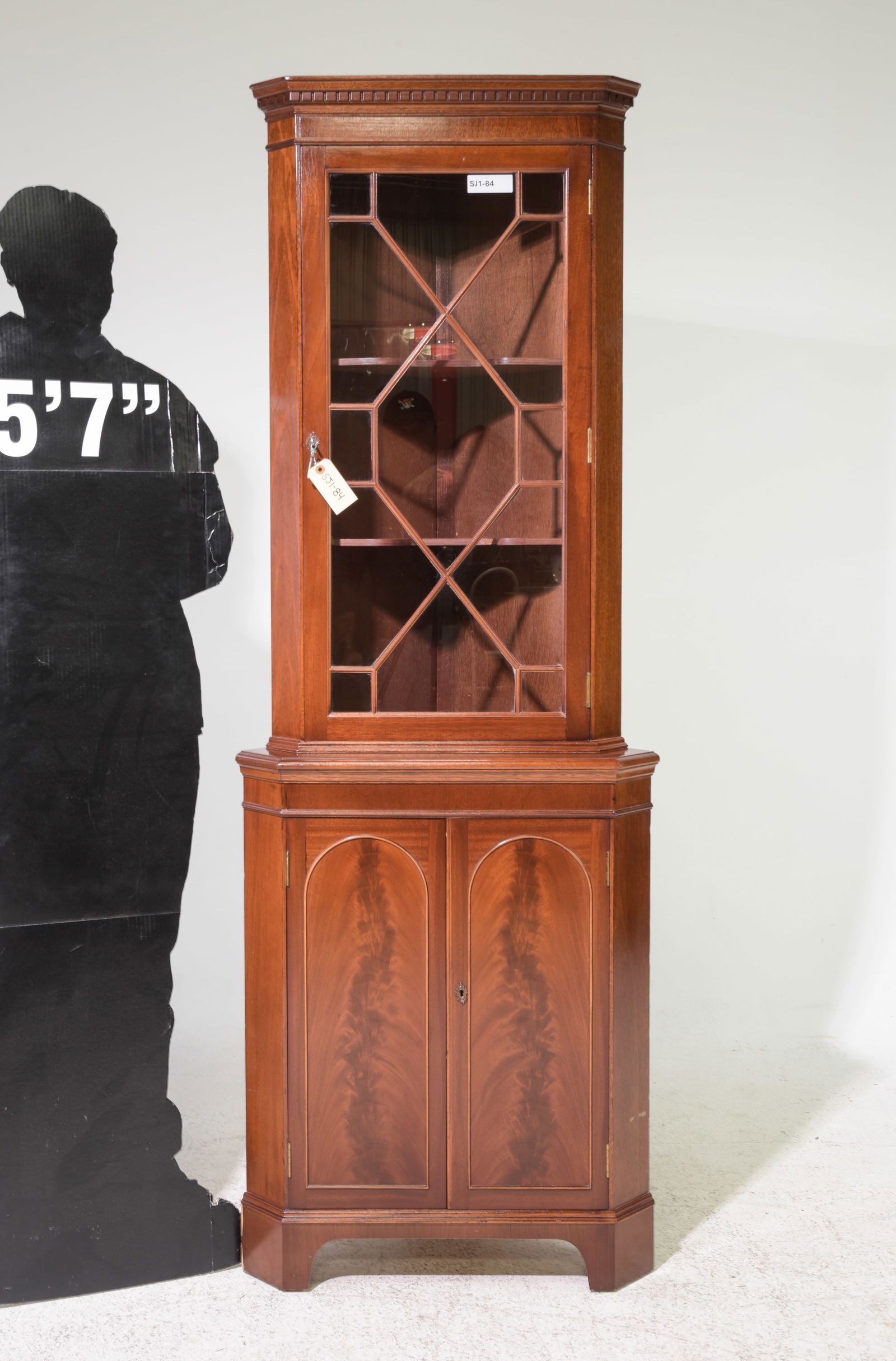 Georgian Style Mahogany Corner Cabinet #2 (1 of 3)