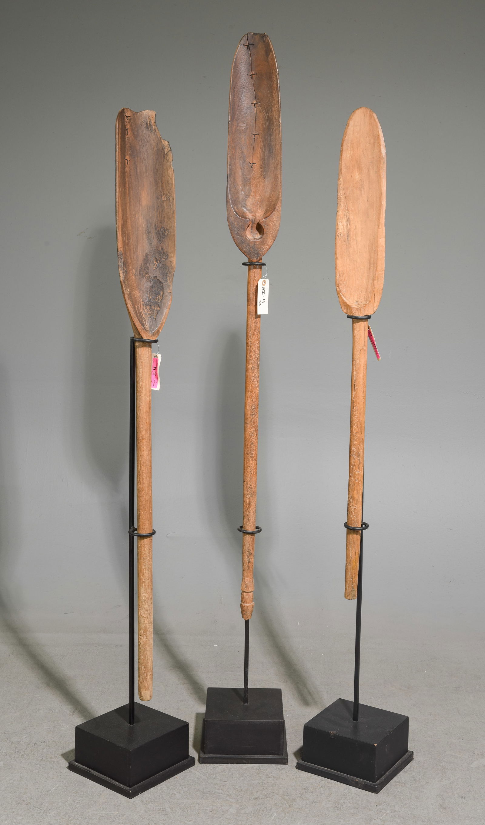 3 Vintage Wooden Paddle Fragments on Stands (1 of 5)