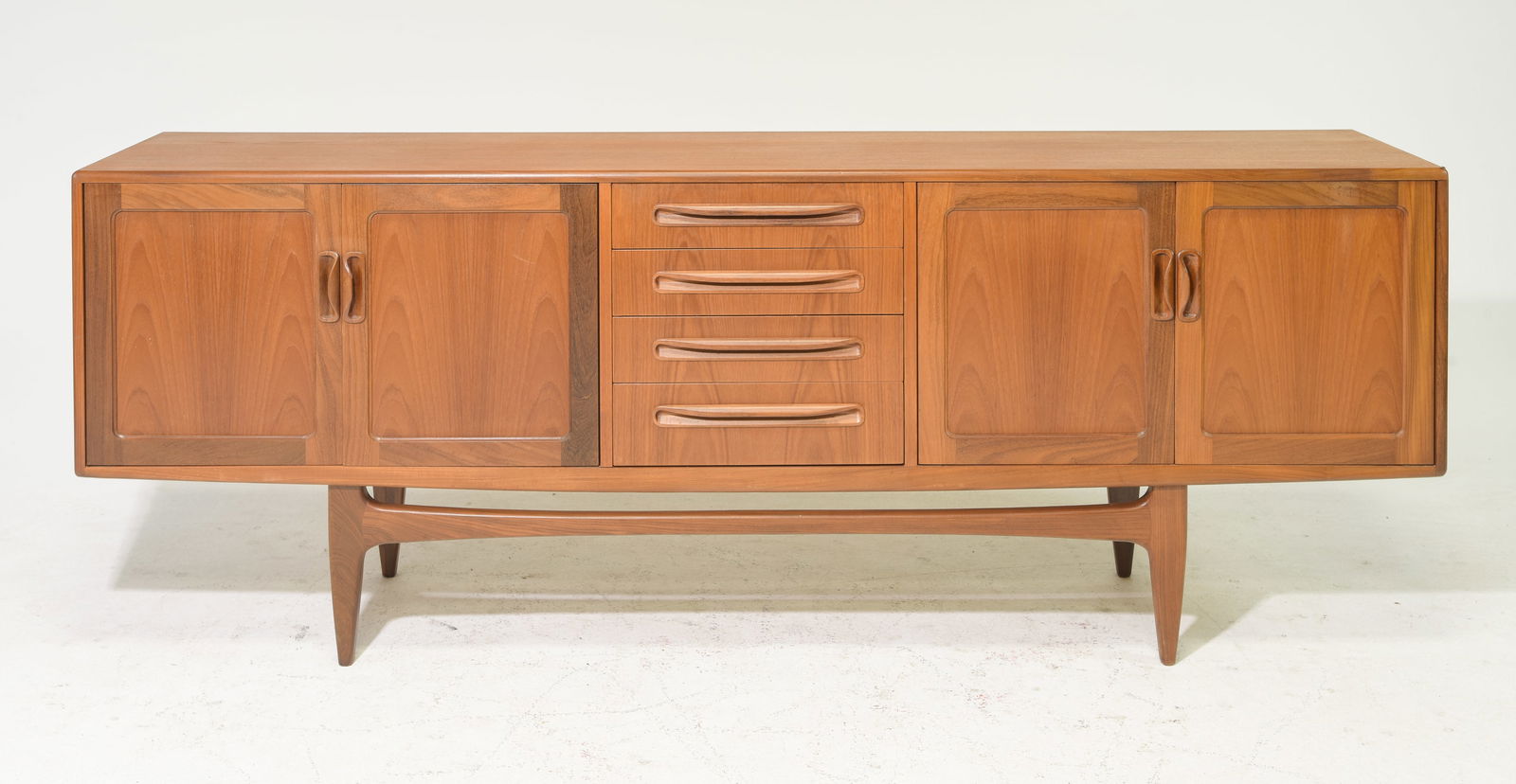 Mid Century Large "Fresco" Sideboard - G-Plan (1 of 8)