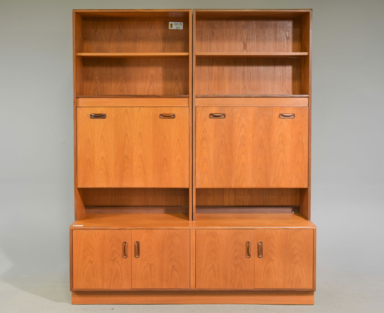 Mid Century Cocktail Cabinet / Wall Unit - Gplan (1 of 8)