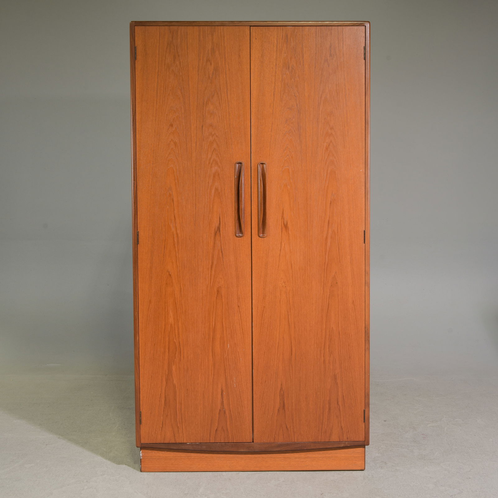 Mid Century Modern Teak Robe by Gplan (1 of 8)