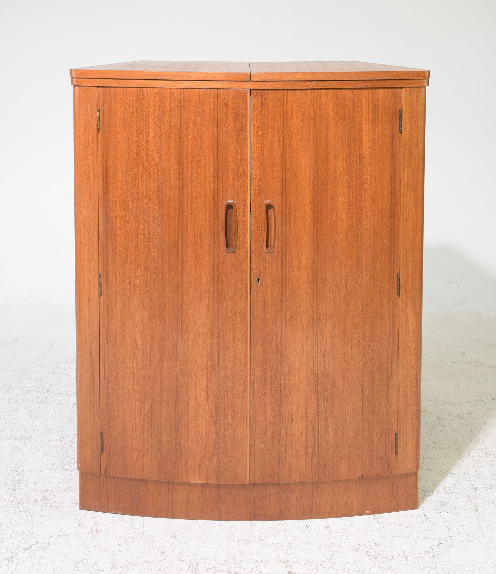 Teak Mid Century Fold Open Cocktail Bar - Turnidge (1 of 5)