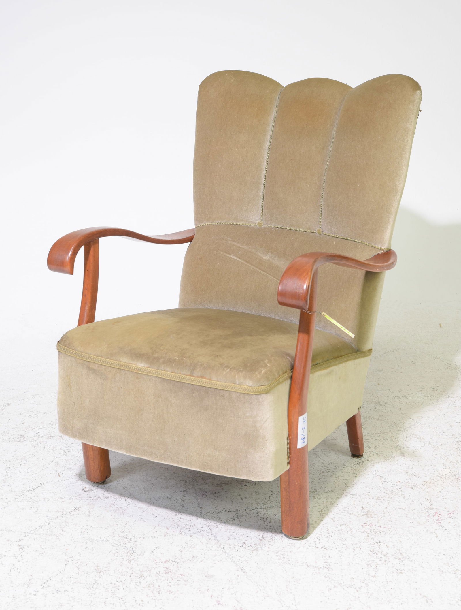 Swedish Mid Century Modern Lounge Chair: Swedish Mid Century Modern Lounge Chair - 35 in tall x 32 x 25, seat height is 17 in