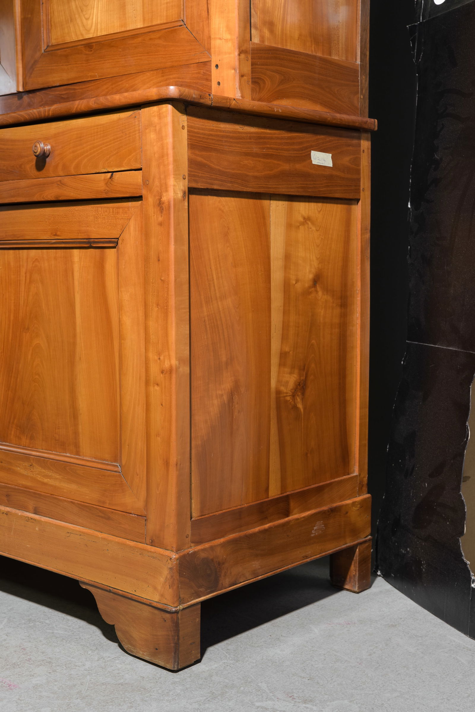 Louis Philippe Style Cherry Buffet Du Corps - 4