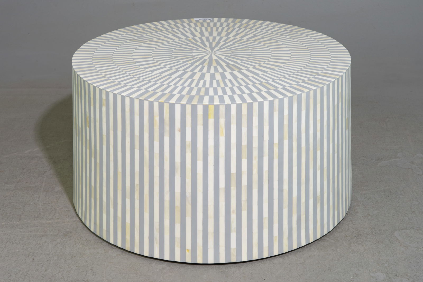 Modernist Grey & White Bone Inlaid Cocktail Table: Modernist Grey & White Bone Inlaid Circular Cocktail / Coffee Table - 18.5 in tall x 35.5 inch diameter