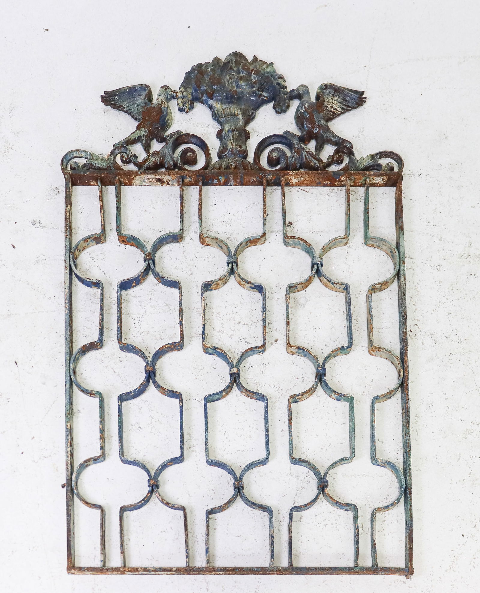 Iron Pannel With Love Birds Decorations (1 of 2)