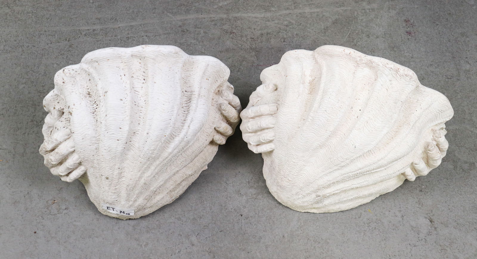 2 Cast Stone / Concrete Shell Wall Planters (1 of 3)