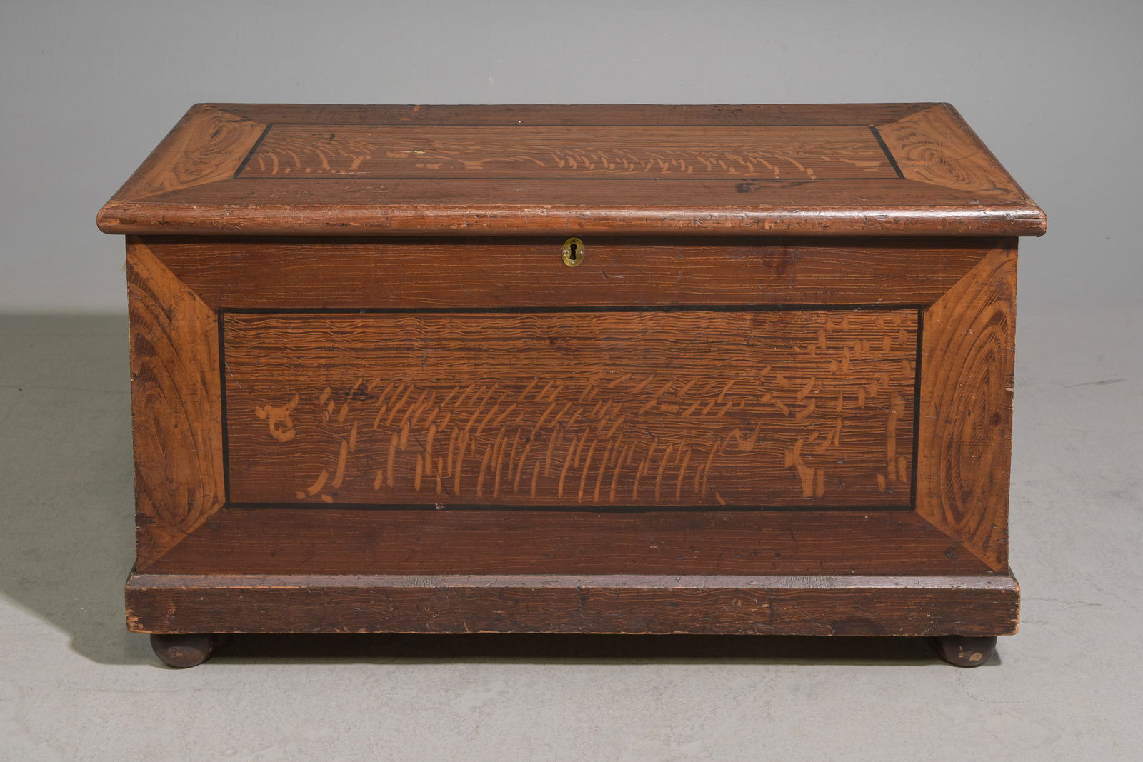 Scottish Pine Blanket Box / Trunk (1 of 5)