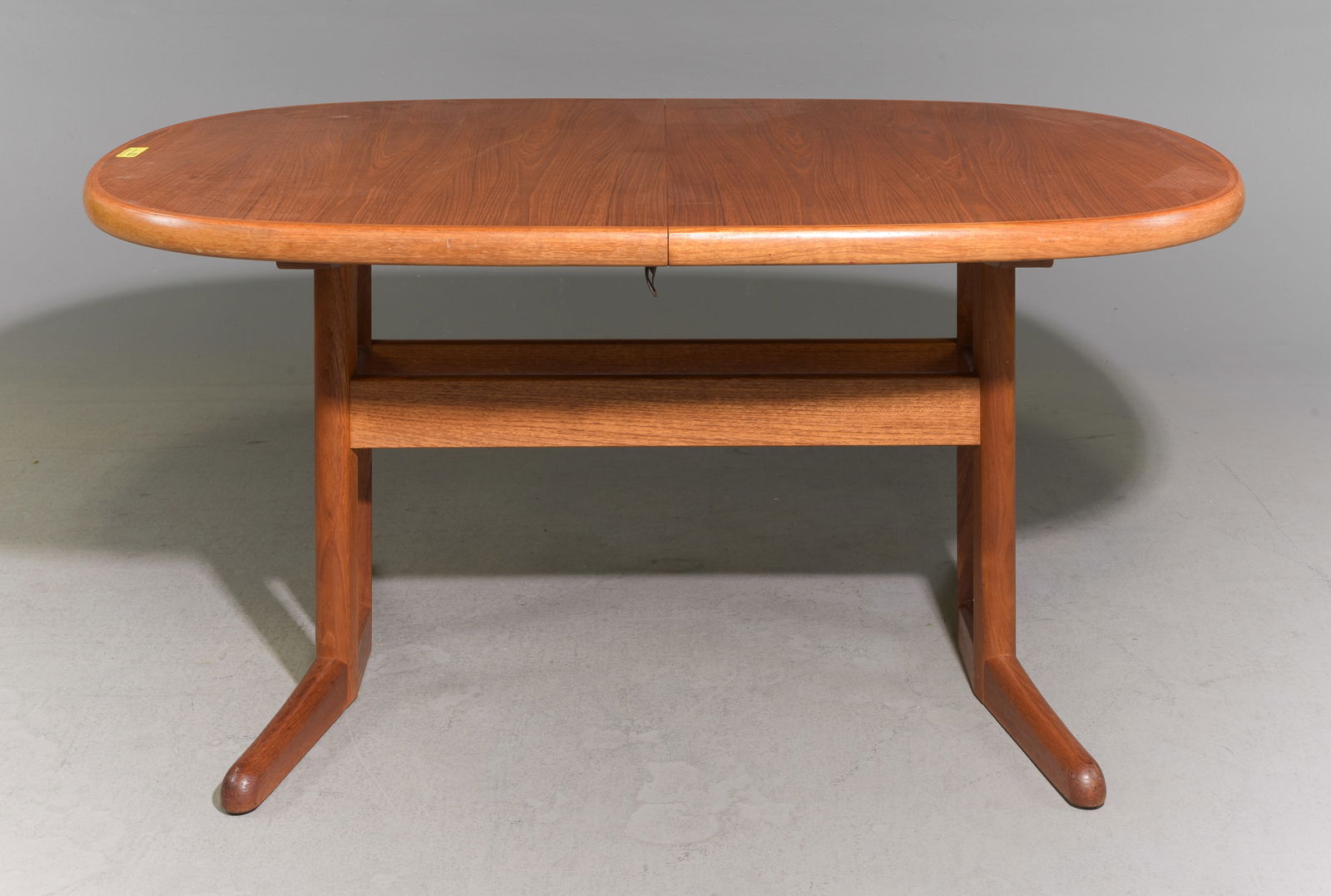 Mid Century Modern Oval Dining Table with Leaf (1 of 5)