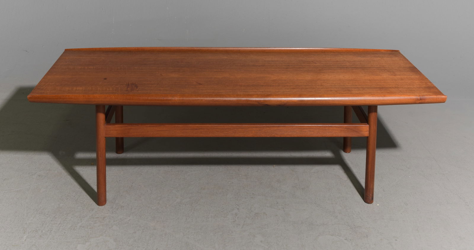 Mid Century Modern Coffee Table - Dalescraft (1 of 5)