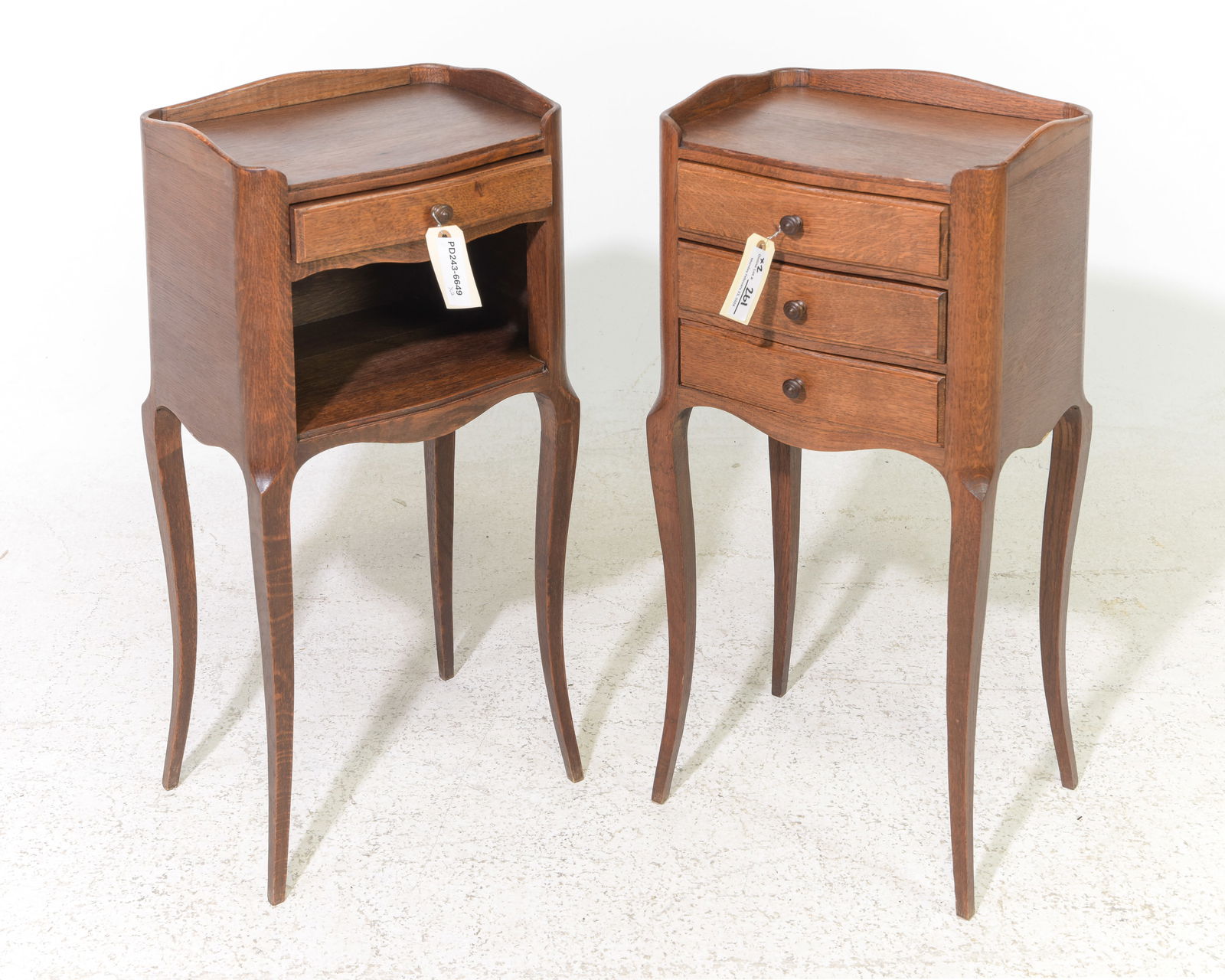 2 Louis XV Style Oak Nightstands / Side Tables #2 (1 of 4)