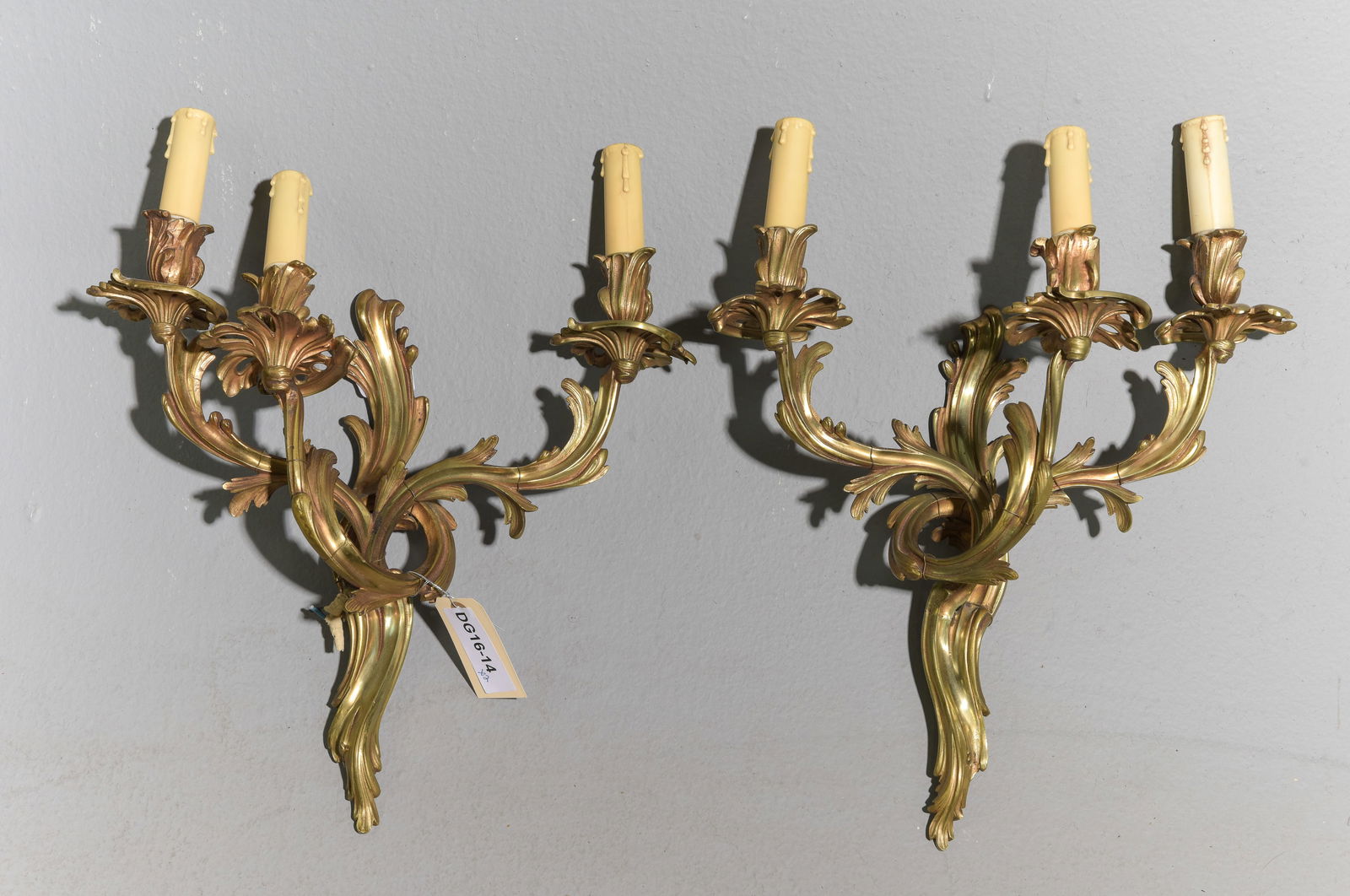 Louis XV Style Pair of Gilded Bronze Sconces (1 of 4)