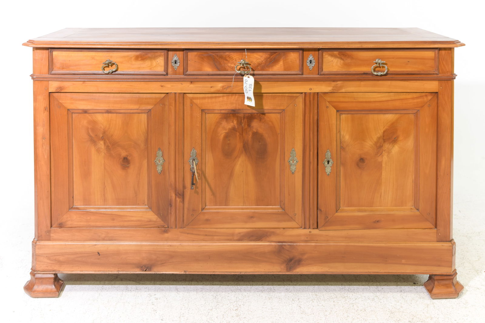 French Three Door Sideboard / Enfilade (1 of 8)