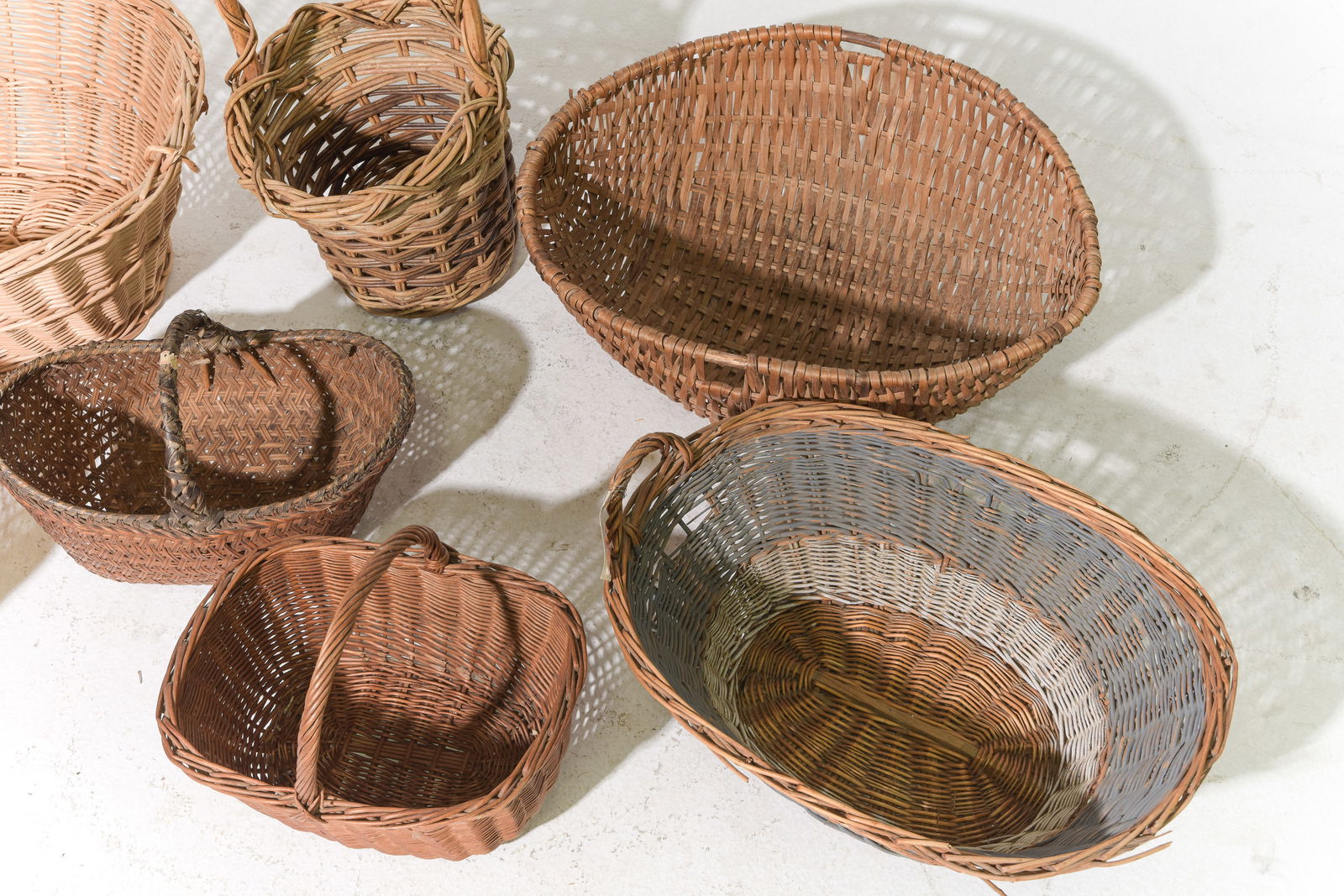 7pcs - Assorted Woven Wicker Baskets, Etc. - 2