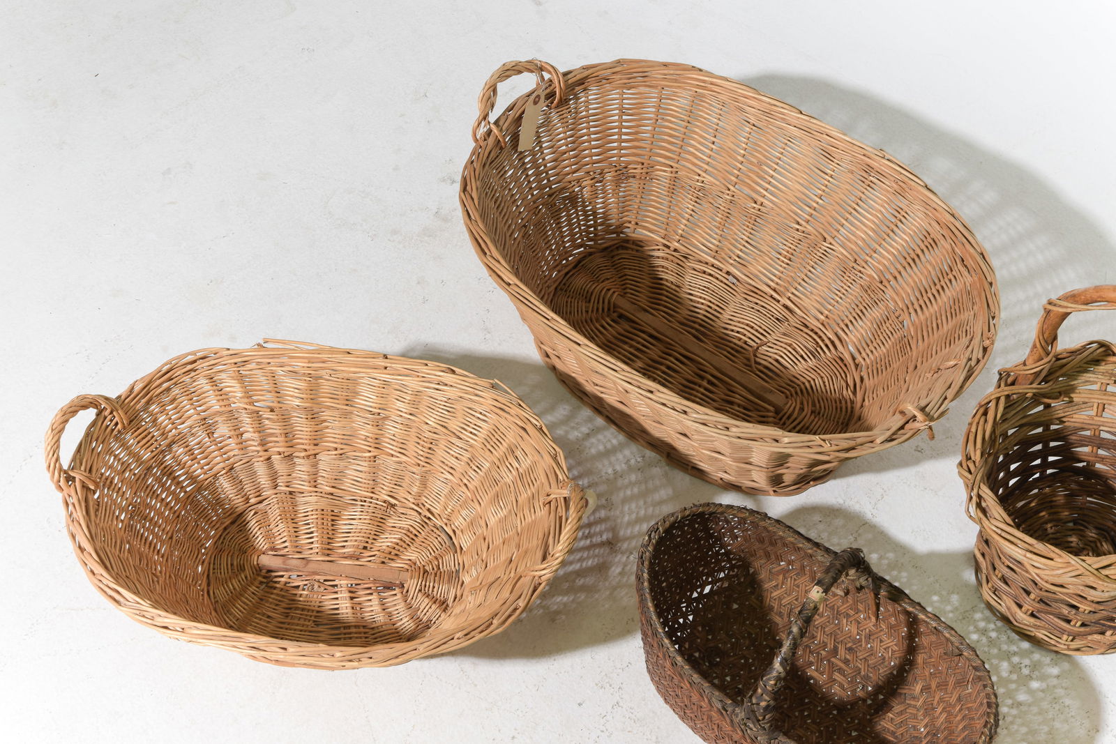 7pcs - Assorted Woven Wicker Baskets, Etc. - 3
