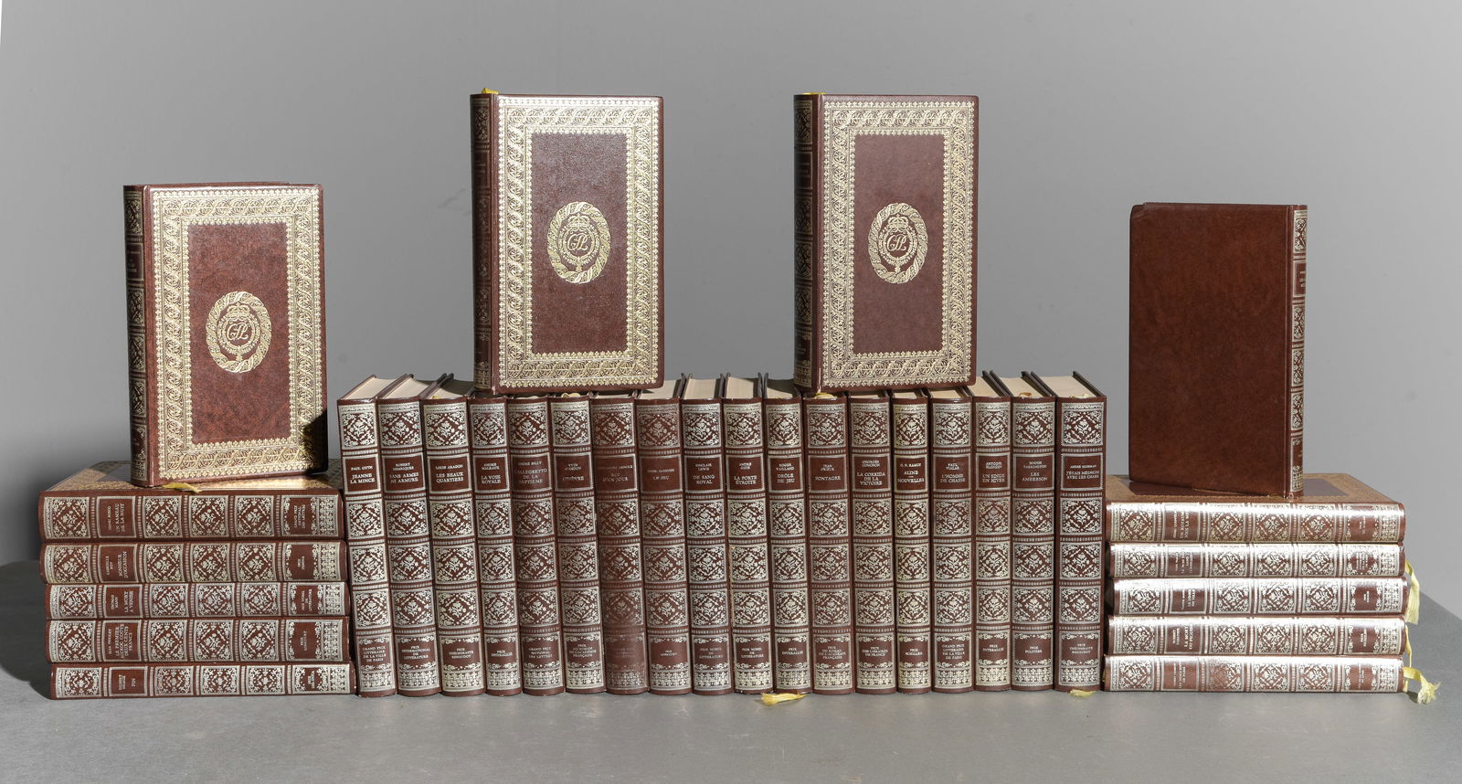 32 Assorted European Books / Novels (1 of 3)