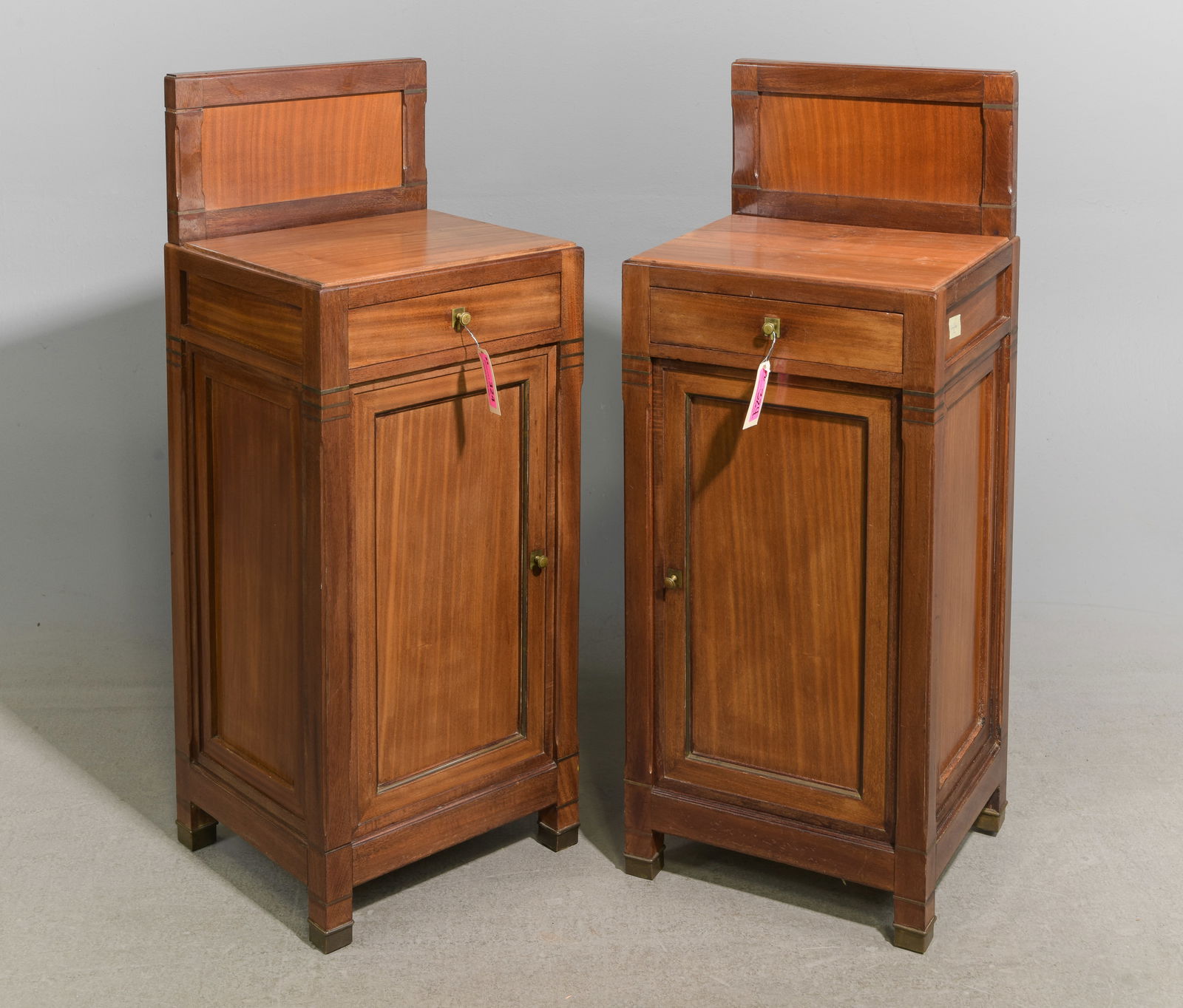 French Pair of Walnut Nightstands / Cabinets (1 of 3)
