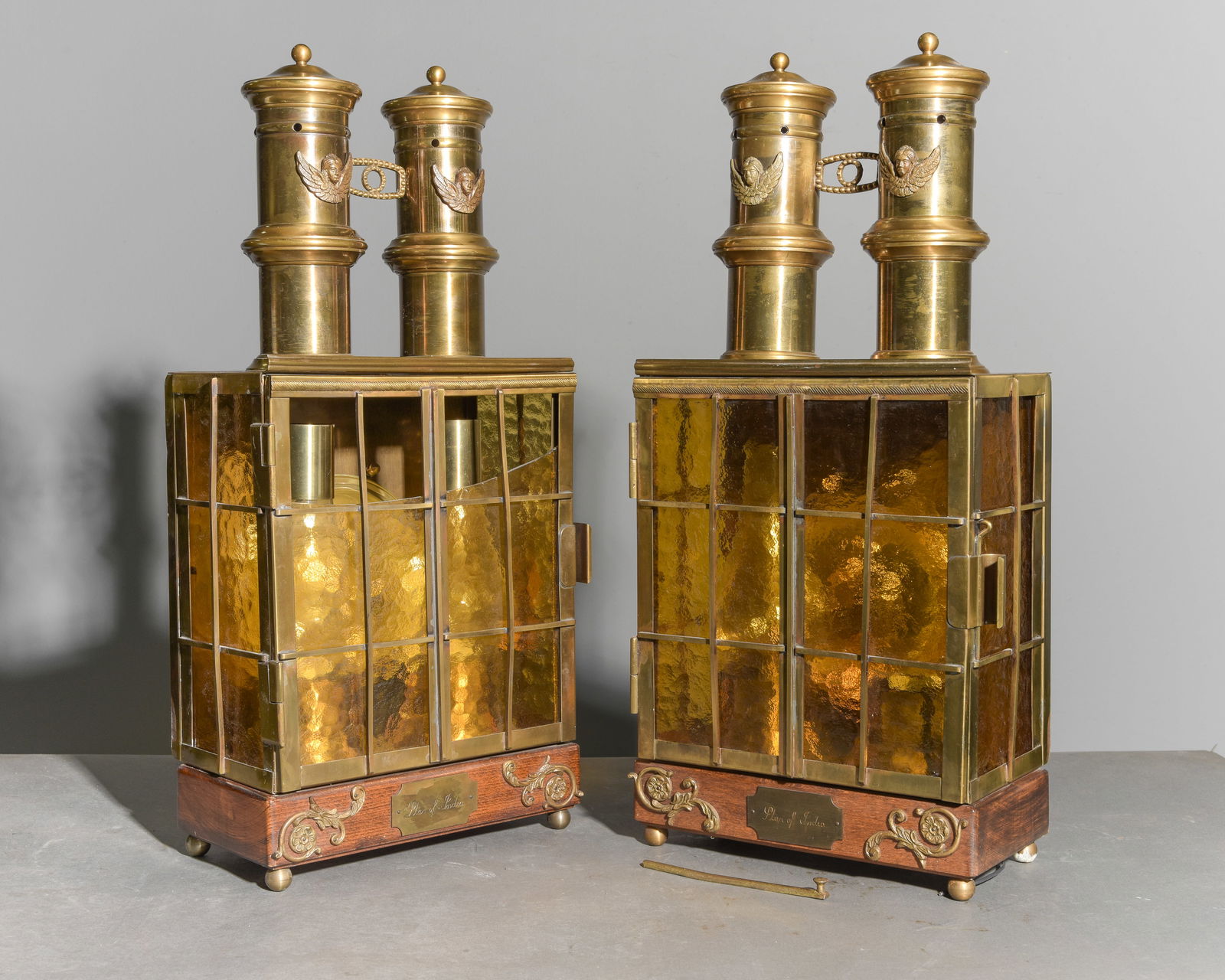 2 Vintage Nautical "Star of India" Brass Ship Lanterns (1 of 5)