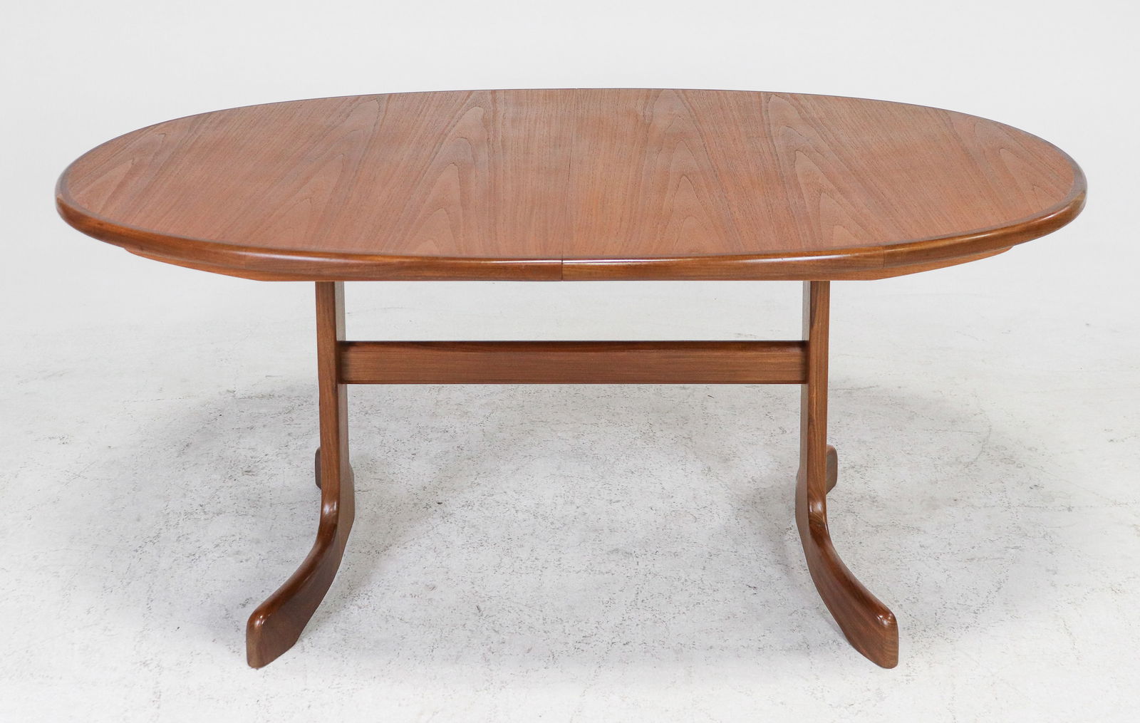 Oval Mid Century Teak Dining Table By G-Plan (1 of 6)
