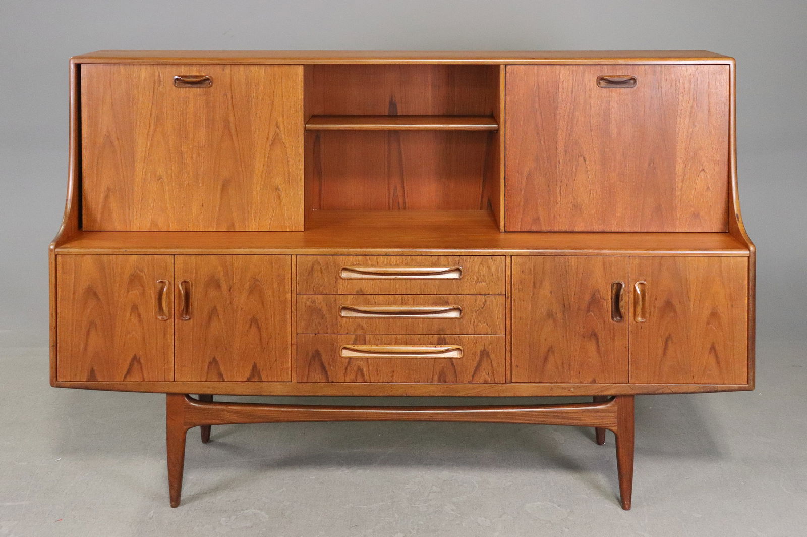 Mid Century Teak Fresco Cocktail Cabinet - Gplan: This Danish Modern Style hutch / high board is British and made by Mid Century Modern Furniture Maker G Plan ( Gplan ) & is part of their "Fresco" Range. It has a drop down section and open stretcher