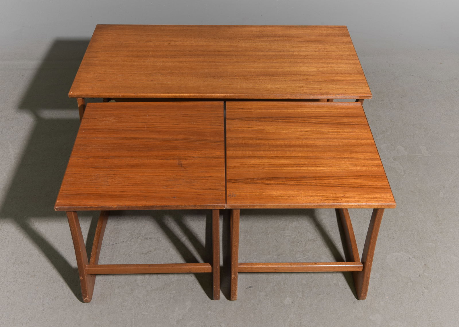 Mid Century Modern Nesting Coffee Table - 2