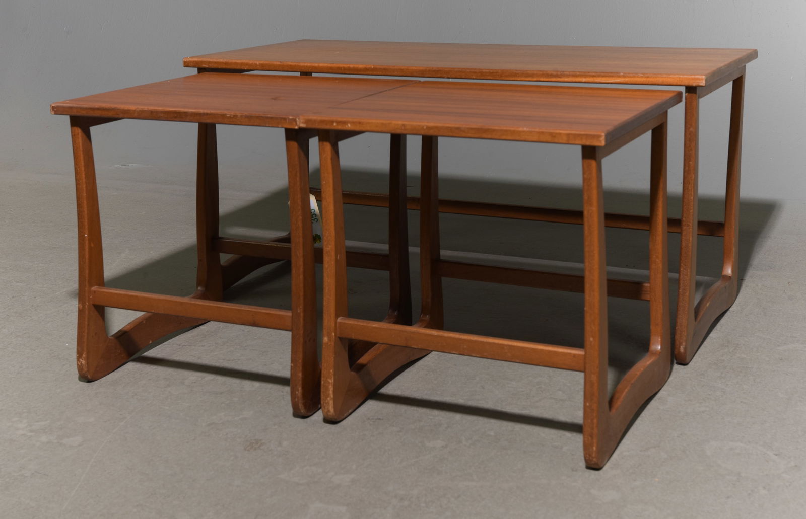 Mid Century Modern Nesting Coffee Table - 3