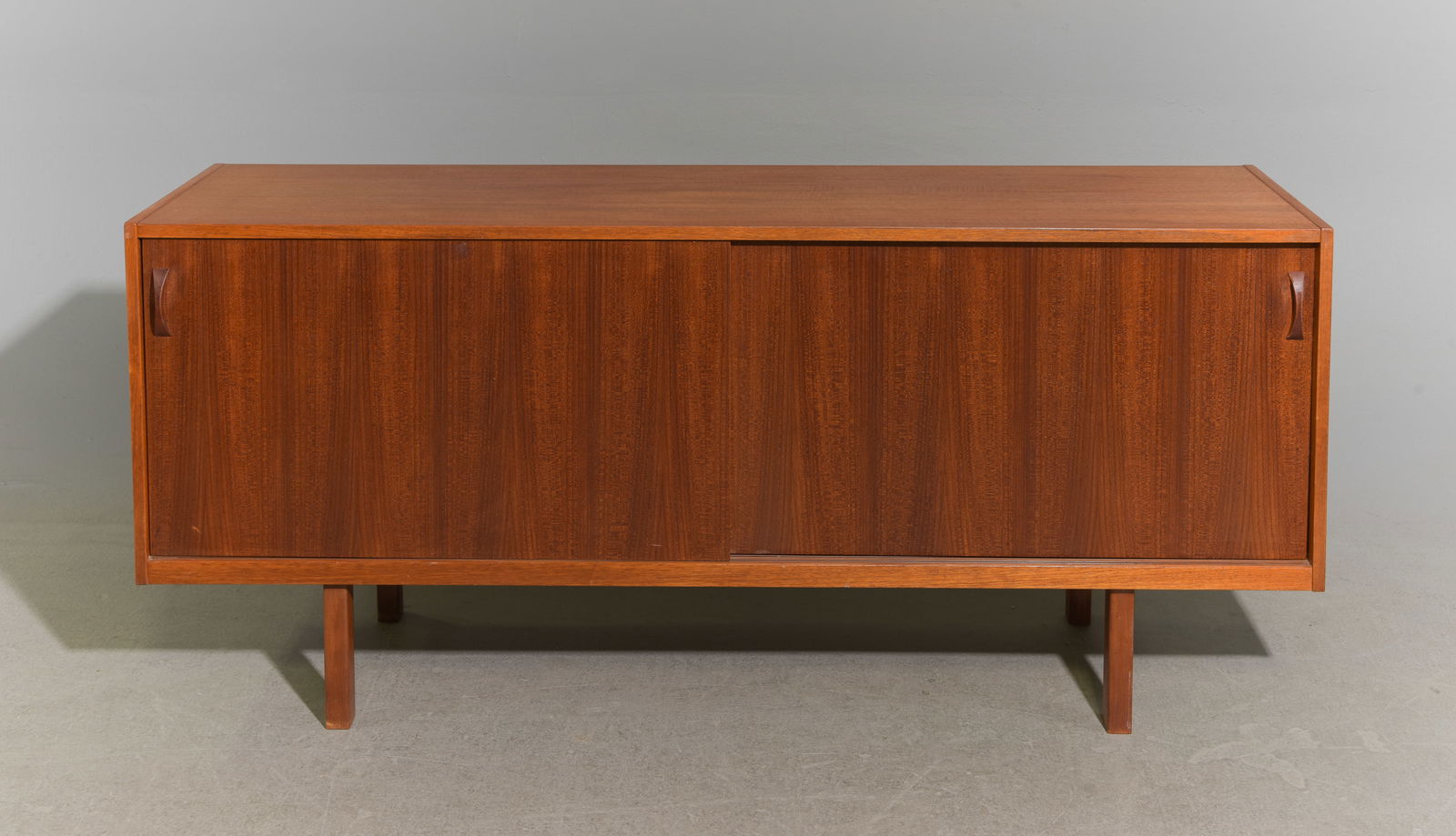 Mid Century Modern Sliding Door Credenza (1 of 9)