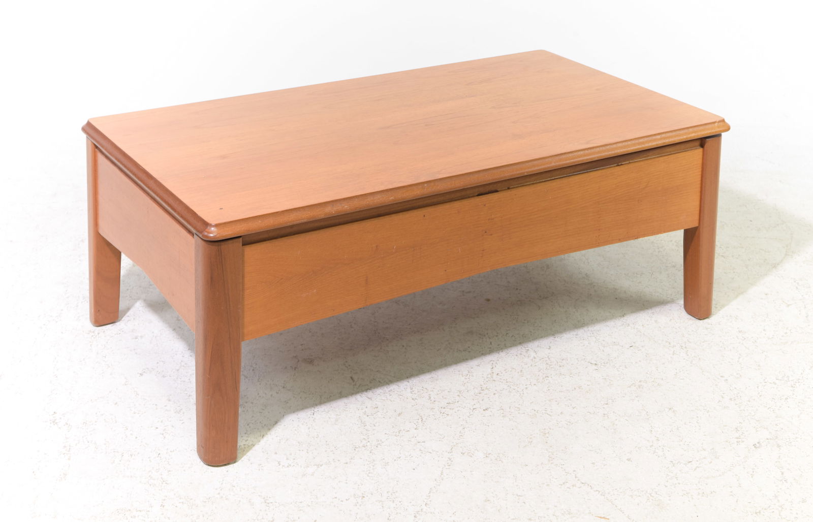 Mid Century Modern Lift Top Coffee / Cocktail Table: Danish Modern Style Rising Top Coffee / Cocktail Table - 16.5 in tall x 44.5 x 25