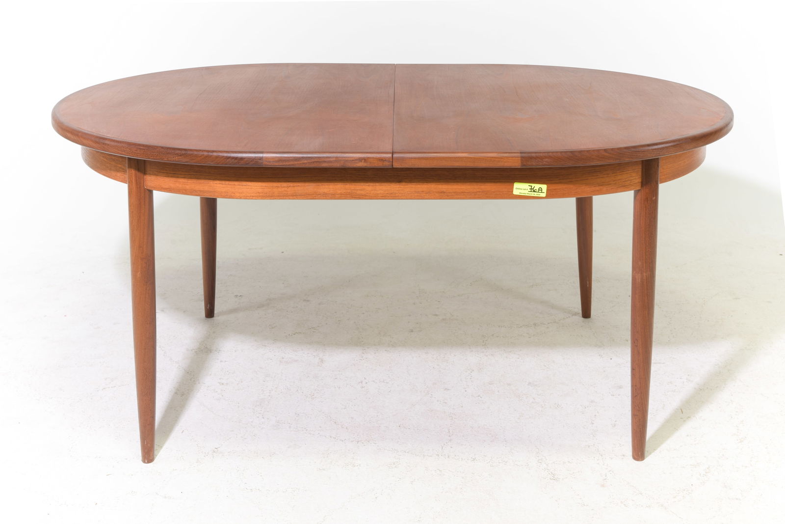 Mid Century Oval Dining Table by G-Plan (1 of 4)